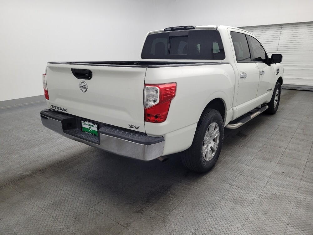 2017 Nissan Titan in Kissimmee, FL 34744 - 18110605 9
