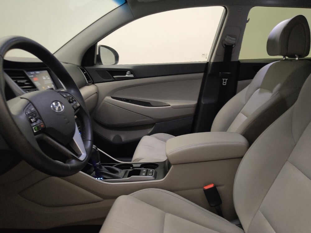 2018 Hyundai Tucson in Lombard, IL 60148 - 18110607 17