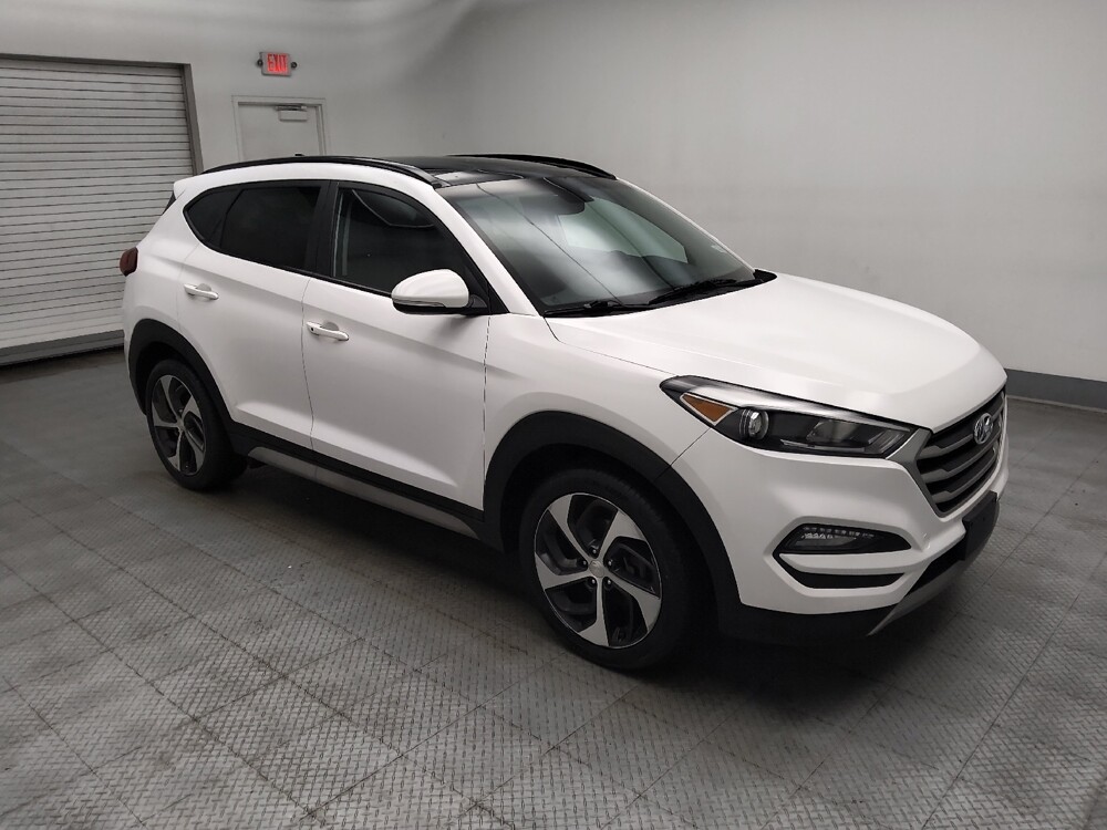 2018 Hyundai Tucson in Lombard, IL 60148 - 18110607 11