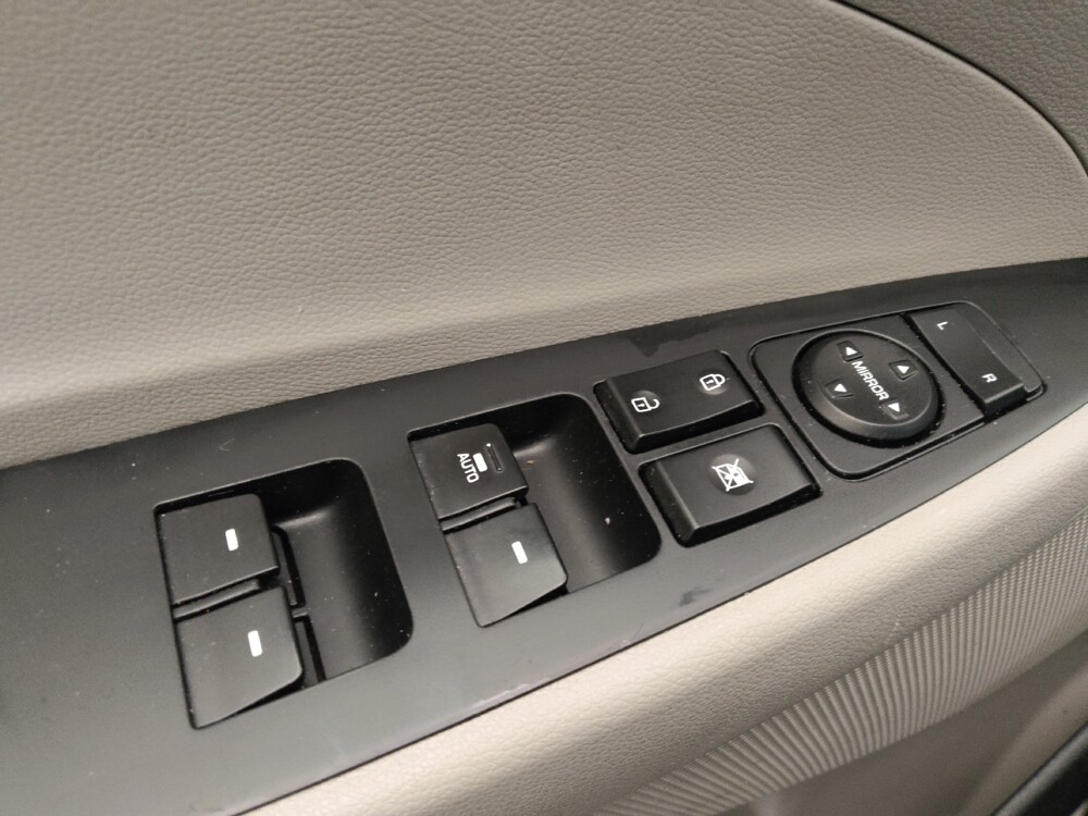 2018 Hyundai Tucson in Lombard, IL 60148 - 18110607 27