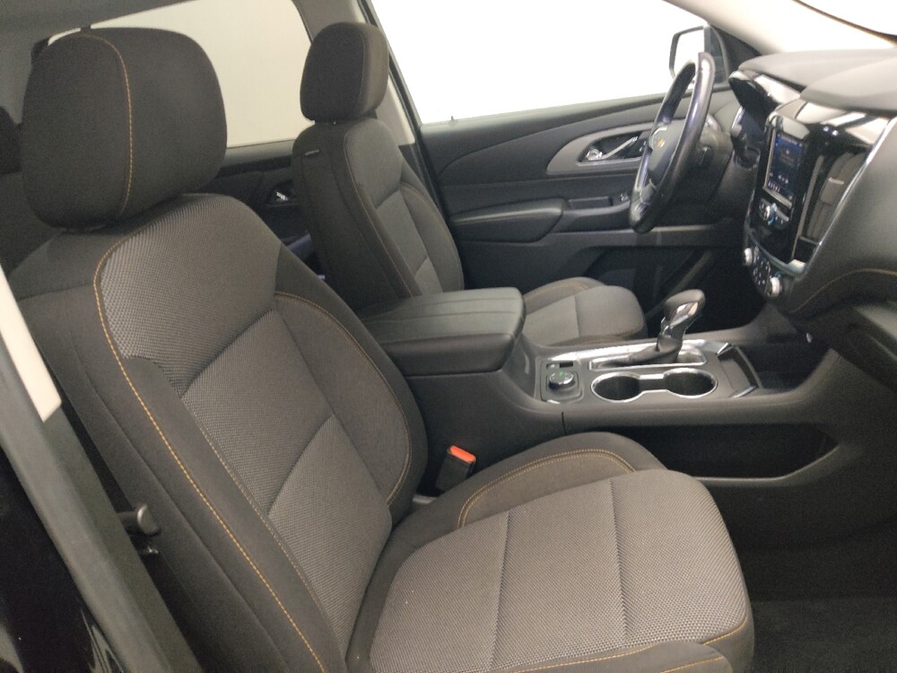 2021 Chevrolet Traverse in Stone Mountain, GA 30083 - 18110608 21