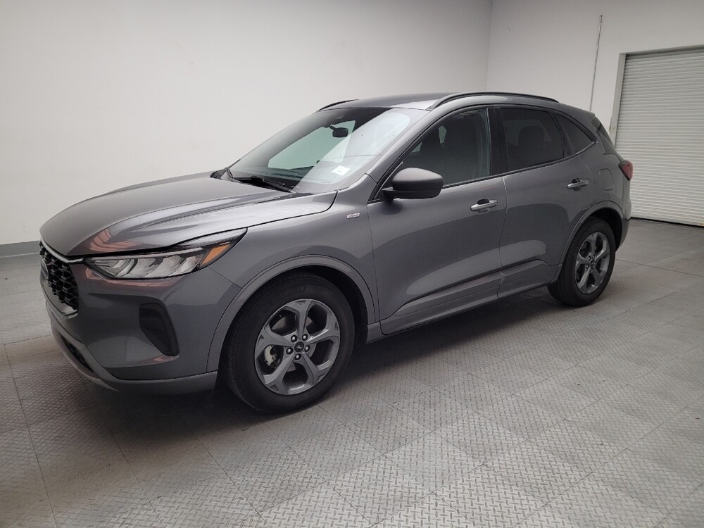 2023 Ford Escape in Montclair, CA 91763 - 18110616 2