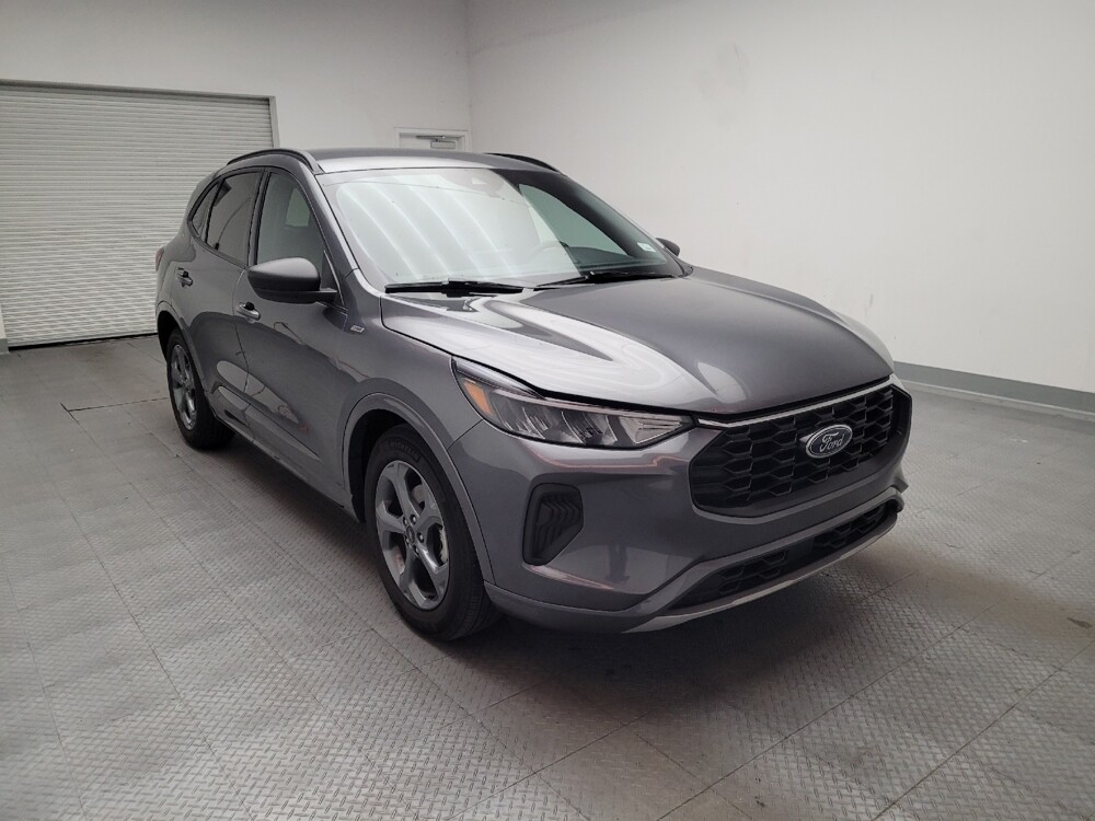 2023 Ford Escape in Montclair, CA 91763 - 18110616 13