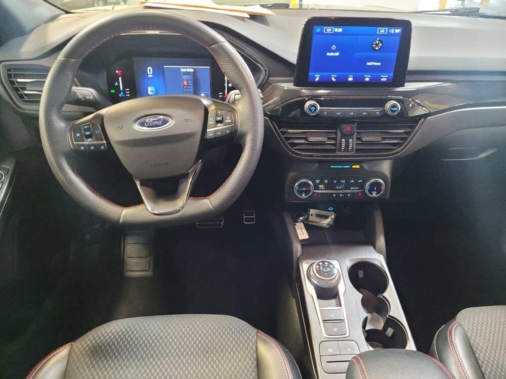 2023 Ford Escape in Montclair, CA 91763 - 18110616 22