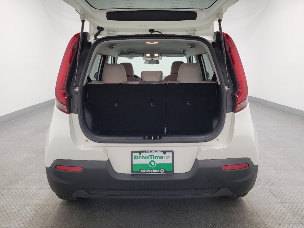 2022 Kia Soul in Las Vegas, NV 89102 - 18110617 29