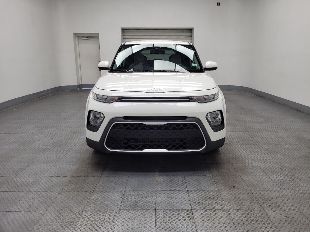 2022 Kia Soul in Las Vegas, NV 89102 - 18110617 15