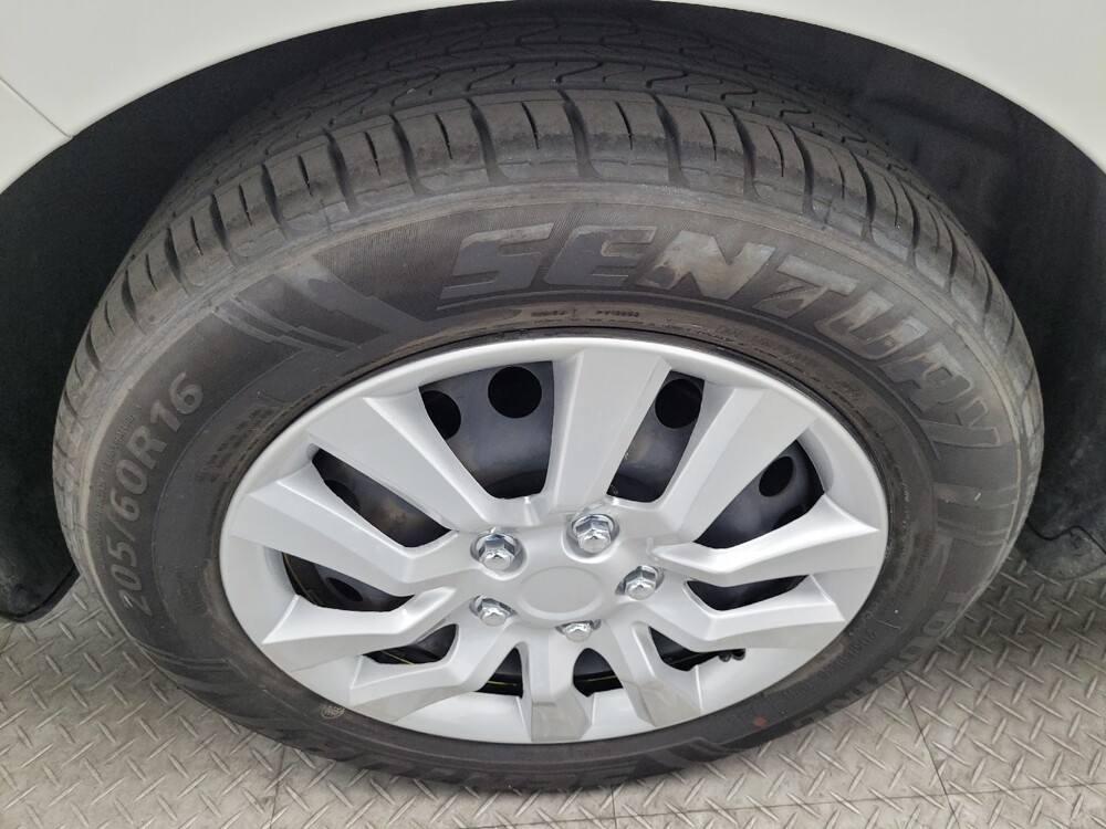 2022 Kia Soul in Las Vegas, NV 89102 - 18110617 31