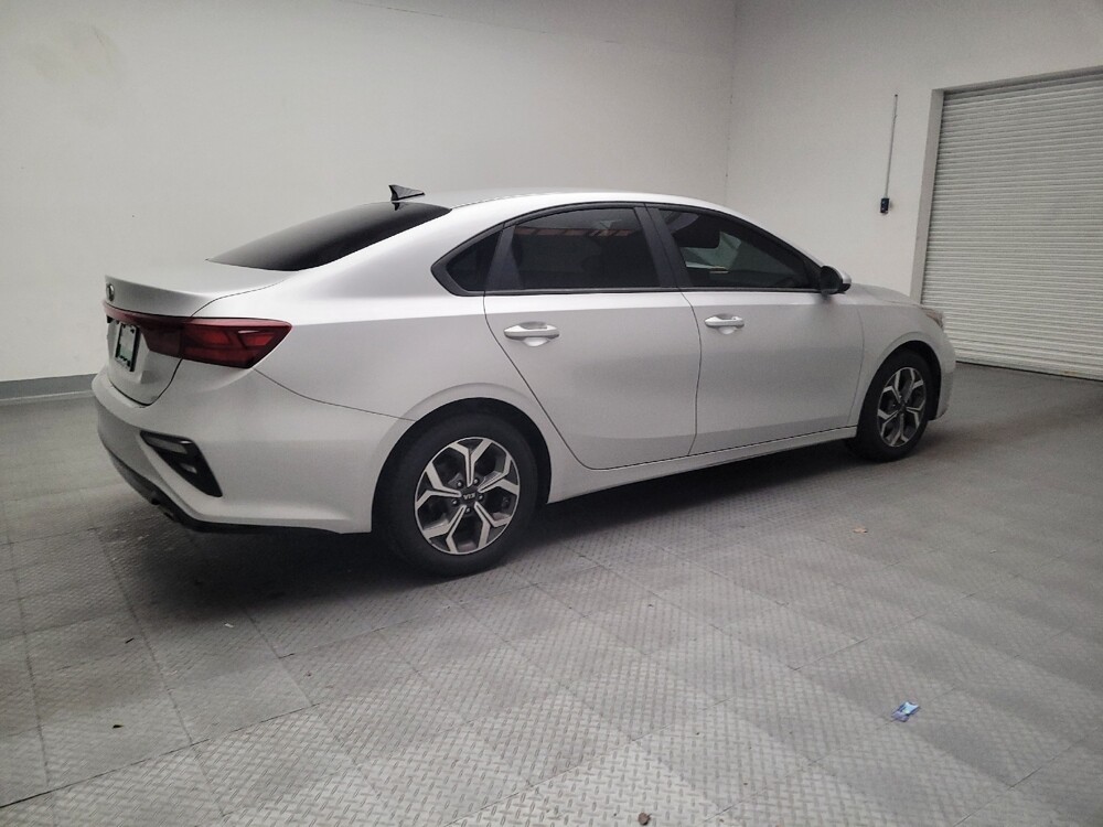 2020 Kia Forte in Montclair, CA 91763 - 18110622 10