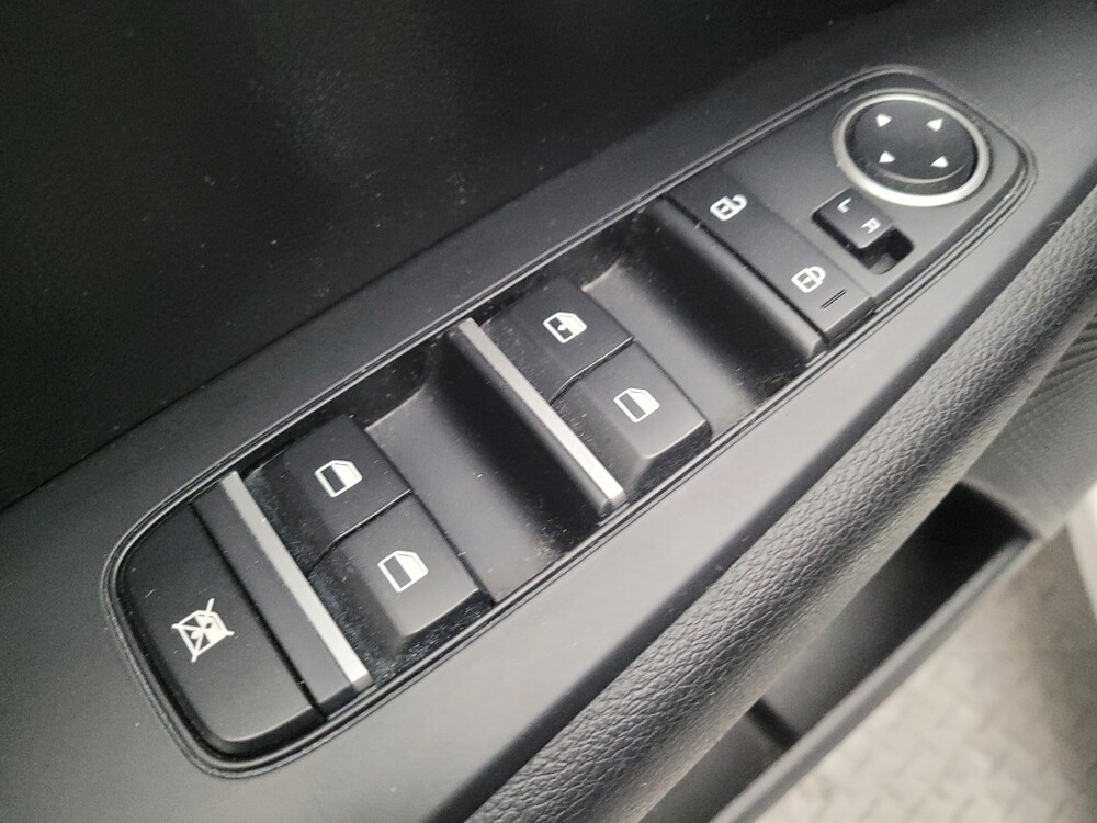 2020 Kia Forte in Montclair, CA 91763 - 18110622 27