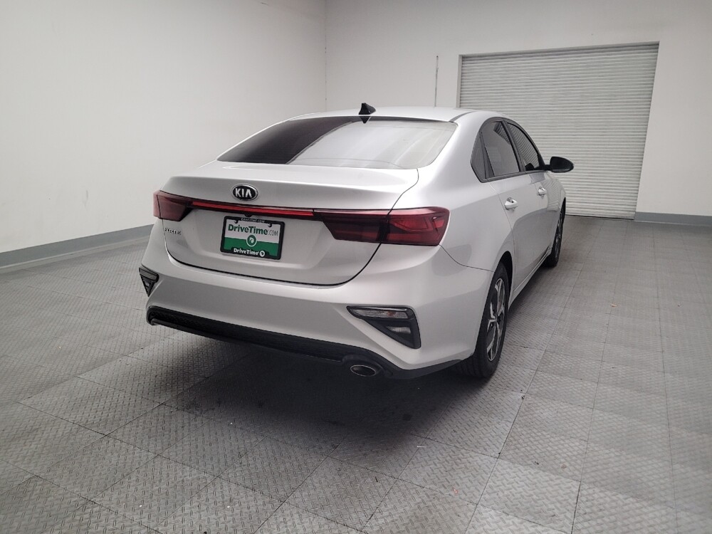 2020 Kia Forte in Montclair, CA 91763 - 18110622 7