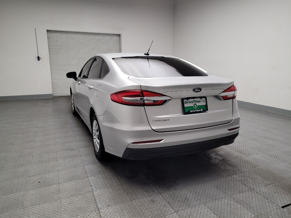 2019 Ford Fusion in Montclair, CA 91763 - 18110624 6