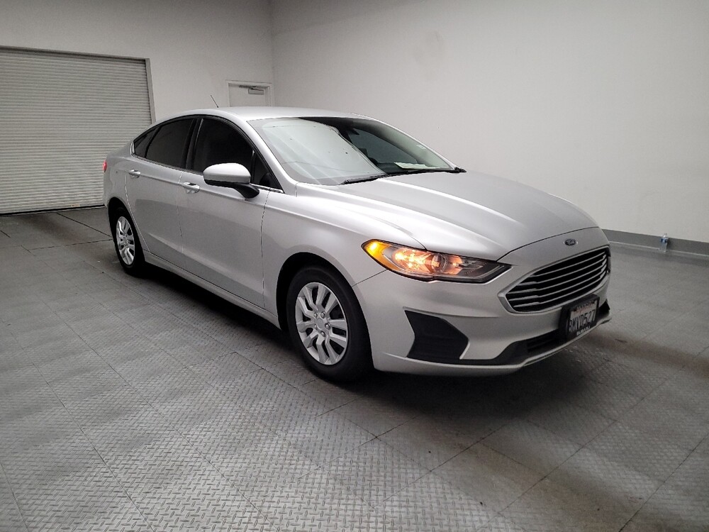 2019 Ford Fusion in Montclair, CA 91763 - 18110624 13