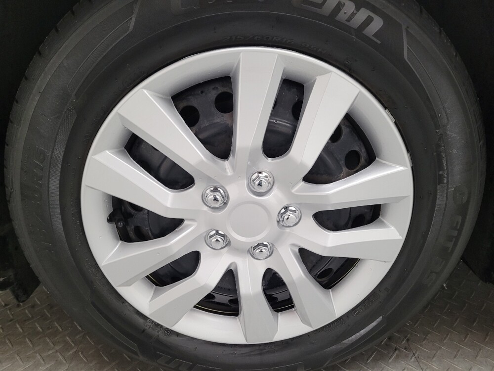 2019 Ford Fusion in Montclair, CA 91763 - 18110624 31