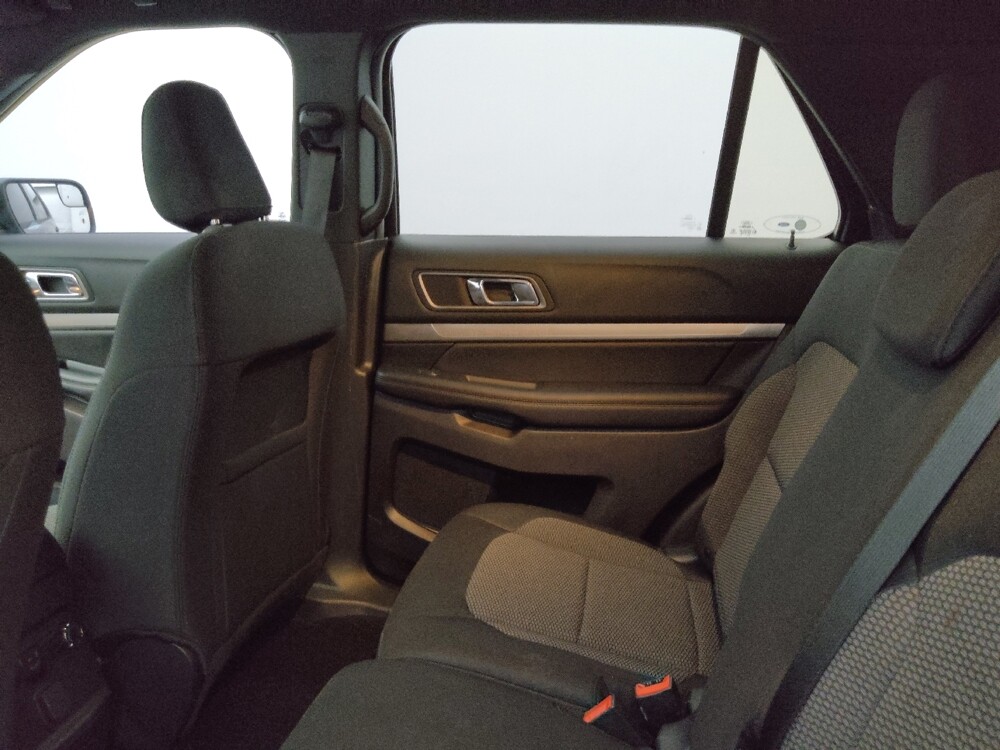 2019 Ford Explorer in Fort Myers, FL 33907 - 18110638 18