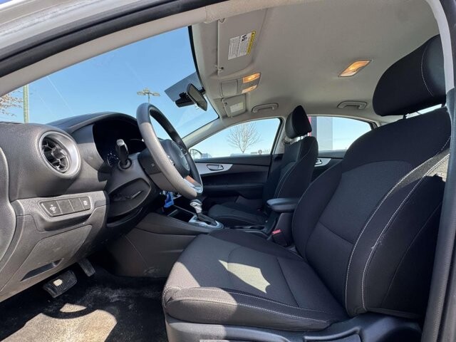 2024 Kia Forte in Winchester, VA 22602 - 18110653 14