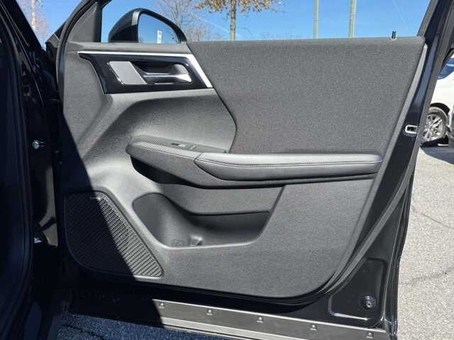 2026 Mitsubishi Outlander in Winchester, VA 22602 - 18110654 8