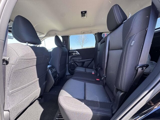 2026 Mitsubishi Outlander in Winchester, VA 22602 - 18110654 13