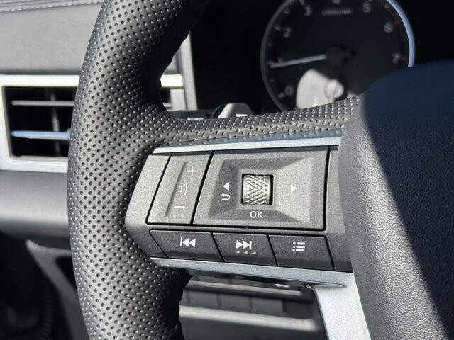 2026 Mitsubishi Outlander in Winchester, VA 22602 - 18110657 24