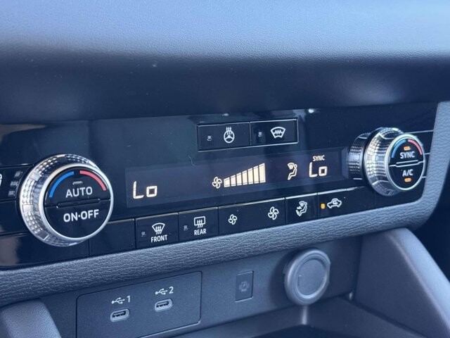 2026 Mitsubishi Outlander in Winchester, VA 22602 - 18110659 18