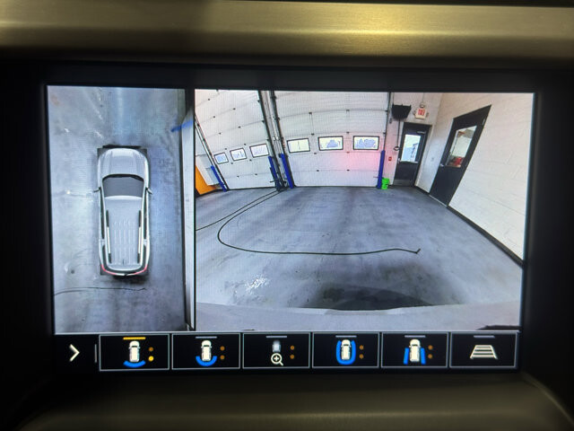 2020 GMC Acadia in Burlington, WI 53105 - 18110661 31