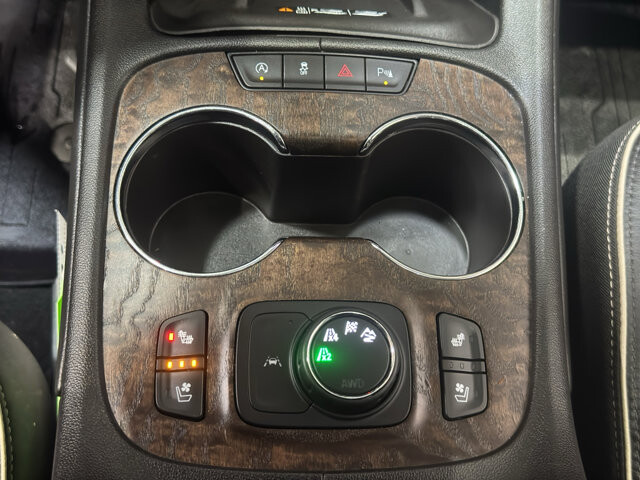 2020 GMC Acadia in Burlington, WI 53105 - 18110661 34