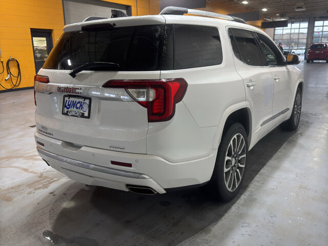 2020 GMC Acadia in Burlington, WI 53105 - 18110661 5