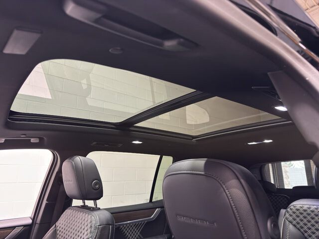 2024 GMC Acadia in Burlington, WI 53105 - 18110663 39