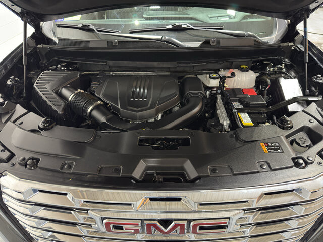 2024 GMC Acadia in Burlington, WI 53105 - 18110663 40
