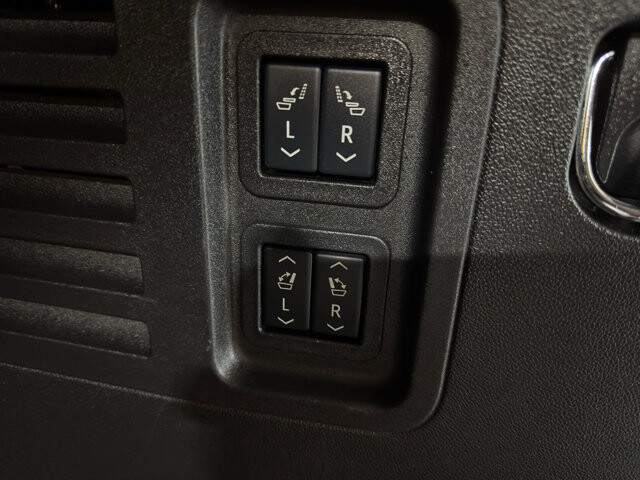 2024 GMC Acadia in Burlington, WI 53105 - 18110663 23