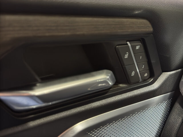 2024 GMC Acadia in Burlington, WI 53105 - 18110663 35