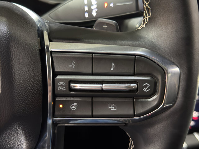 2024 GMC Acadia in Burlington, WI 53105 - 18110663 28