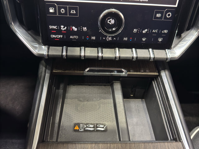 2024 GMC Acadia in Burlington, WI 53105 - 18110663 33