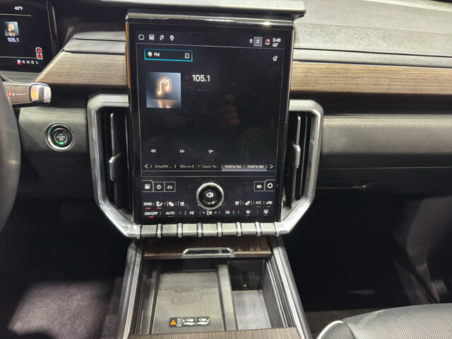 2024 GMC Acadia in Burlington, WI 53105 - 18110663 30