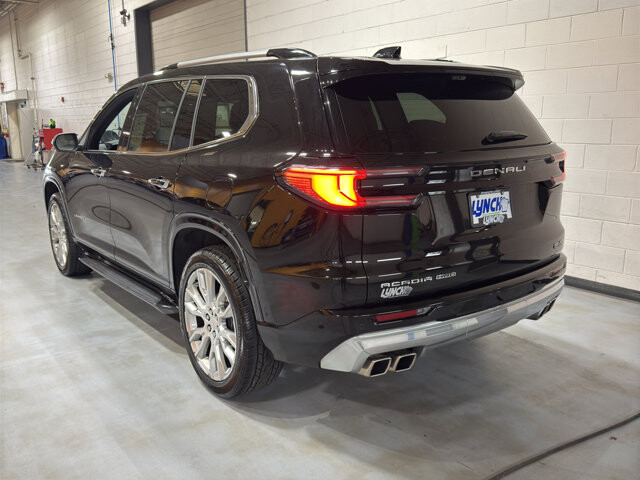 2024 GMC Acadia in Burlington, WI 53105 - 18110663 3