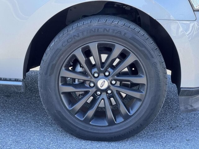 2019 Ford Expedition Max in Winchester, VA 22602 - 18110675 7