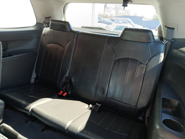 2015 GMC Acadia in DuBois, PA 15801 - 18110678 7