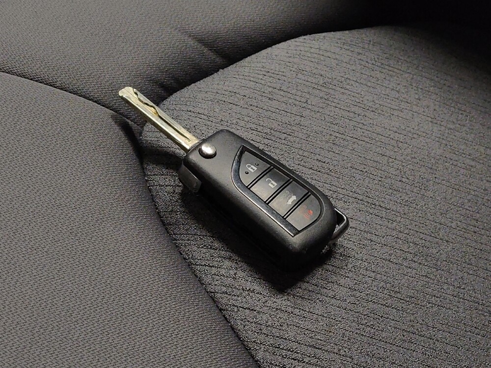 2023 Toyota Camry in Glendale, AZ 85301 - 18110682 32