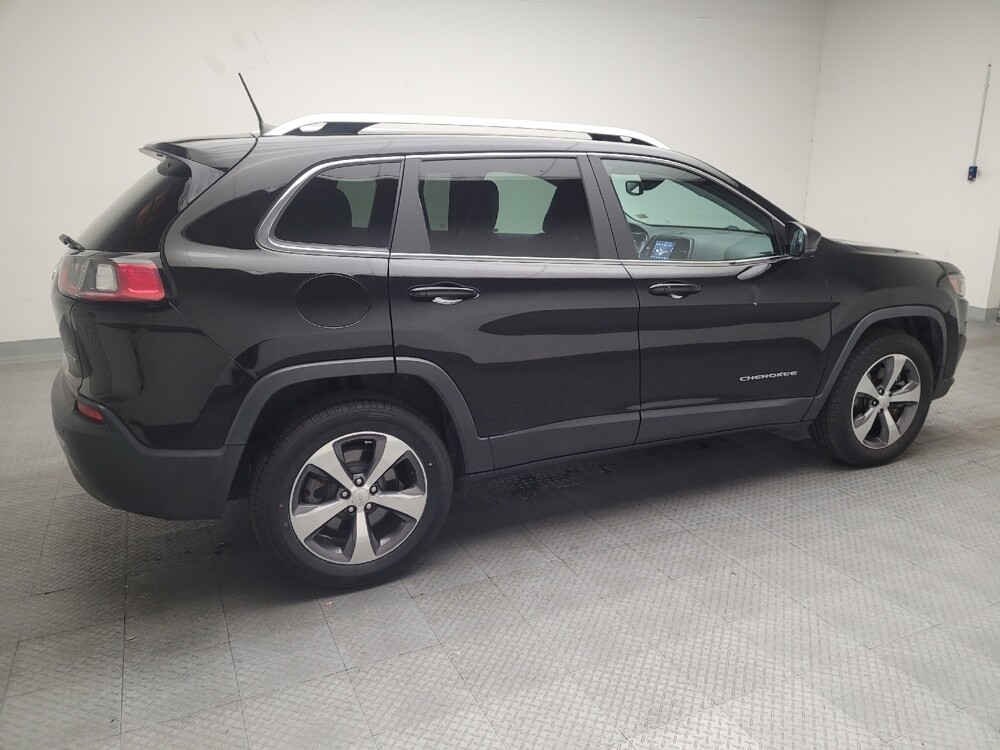 2019 Jeep Cherokee in Downey, CA 90241 - 18110683 10