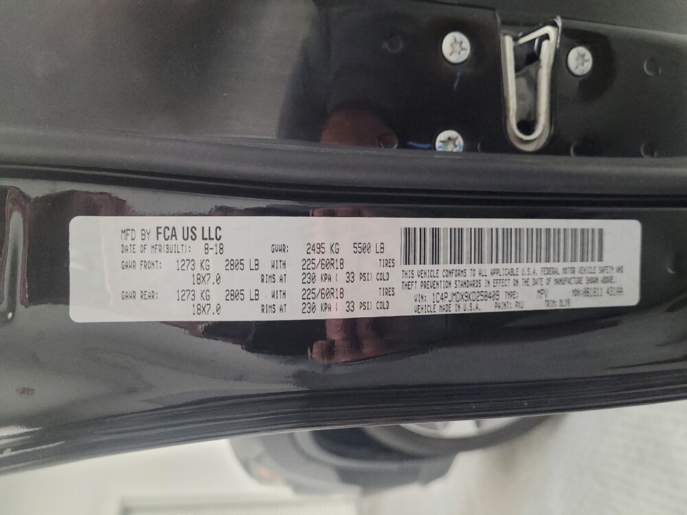 2019 Jeep Cherokee in Downey, CA 90241 - 18110683 33