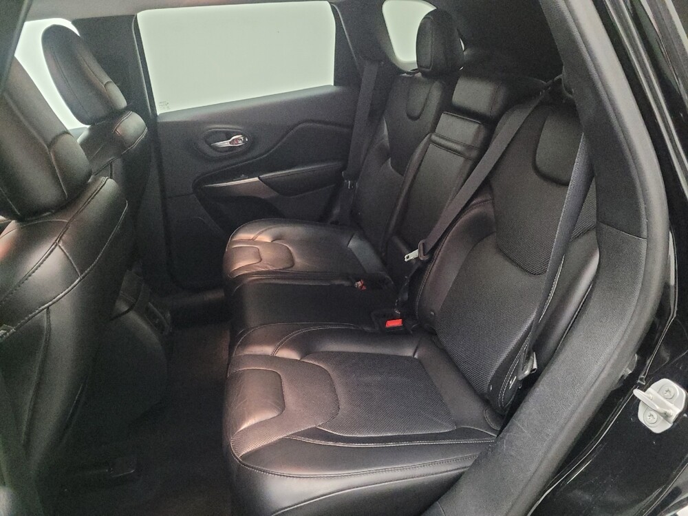 2019 Jeep Cherokee in Downey, CA 90241 - 18110683 18