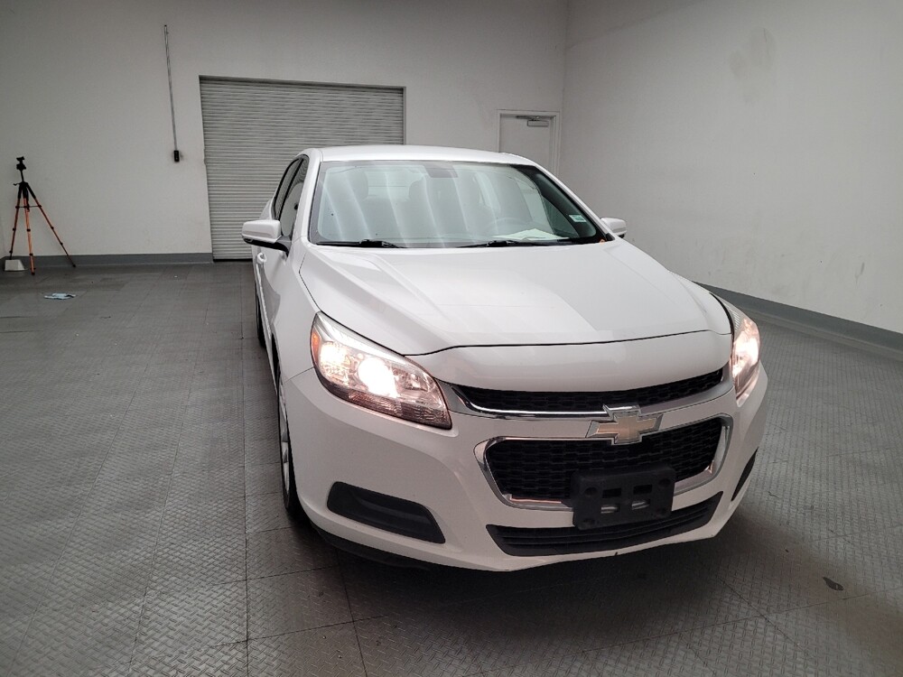 2016 Chevrolet Malibu in Riverside, CA 92504 - 18110685 14