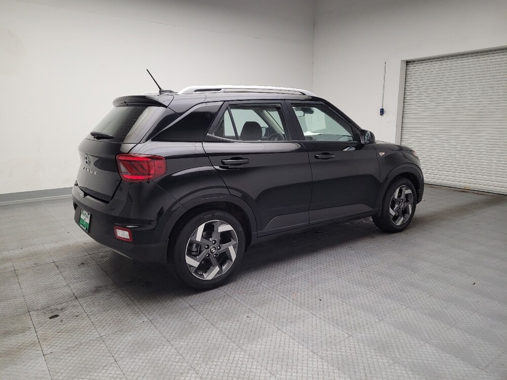 2023 Hyundai Venue in Riverside, CA 92504 - 18110688 10