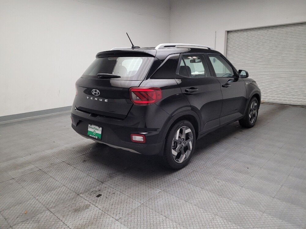 2023 Hyundai Venue in Riverside, CA 92504 - 18110688 9