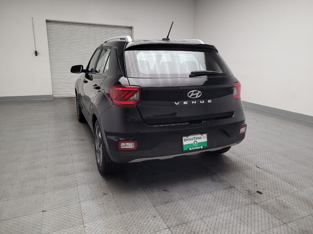 2023 Hyundai Venue in Riverside, CA 92504 - 18110688 6