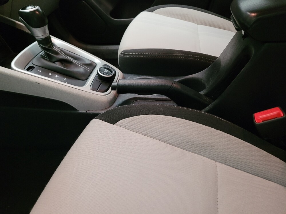 2023 Hyundai Venue in Riverside, CA 92504 - 18110688 26