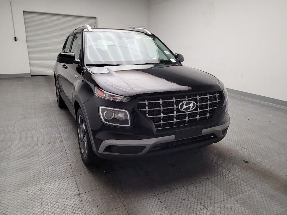 2023 Hyundai Venue in Riverside, CA 92504 - 18110688 14