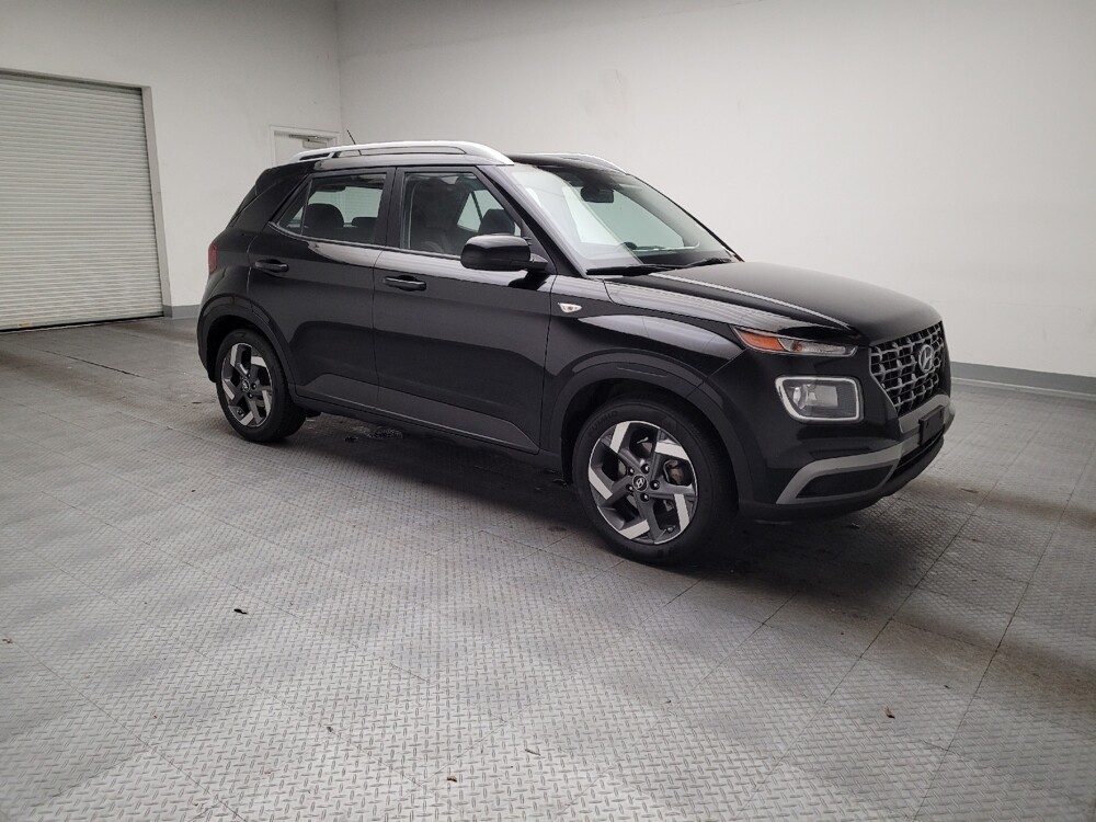 2023 Hyundai Venue in Riverside, CA 92504 - 18110688 11