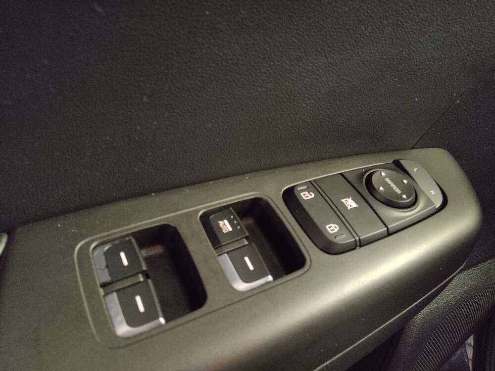 2017 Kia Sportage in Tallahassee, FL 32304 - 18110690 27