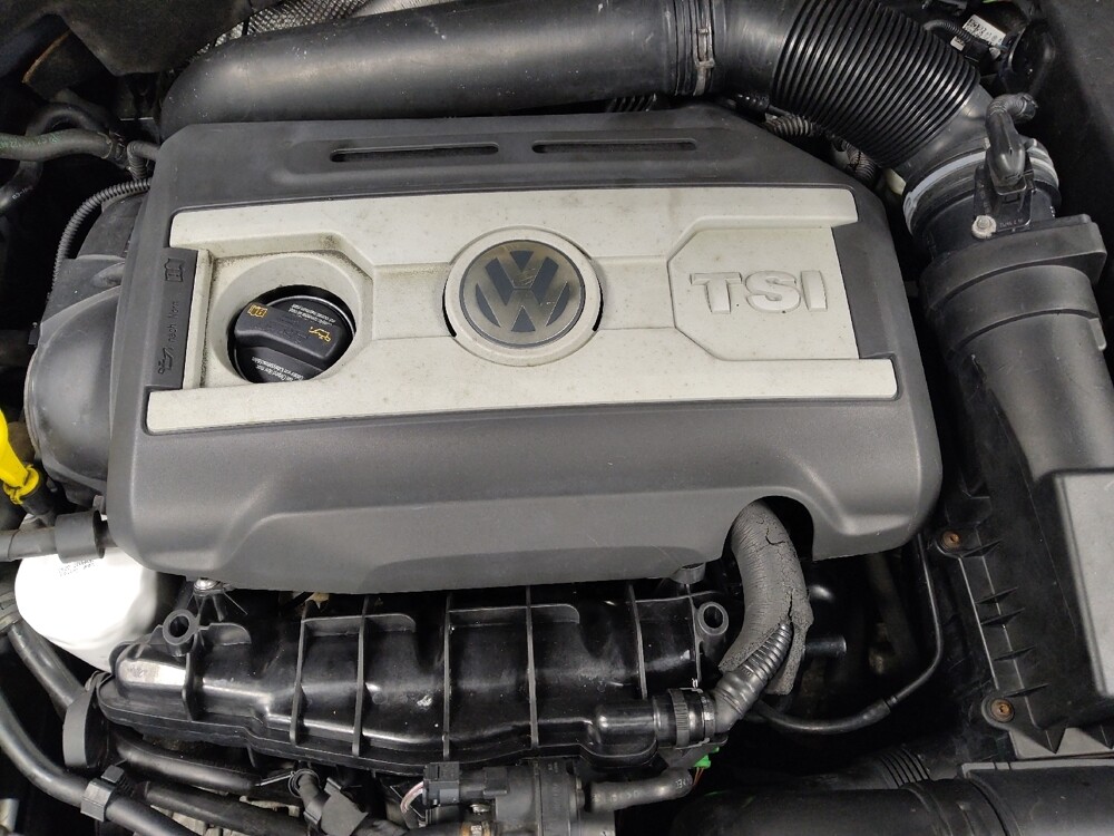 2013 Volkswagen GTI in Union City, GA 30291 - 18110695 30