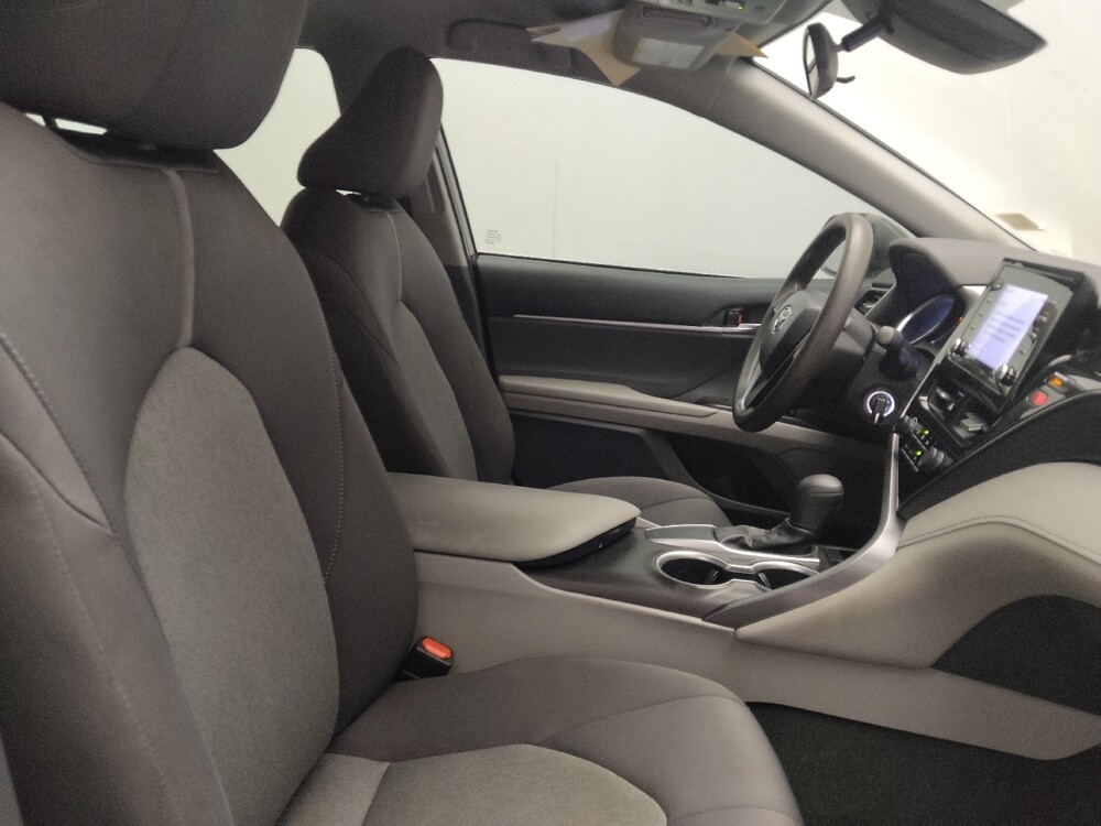 2021 Toyota Camry in Knoxville, TN 37923 - 18110701 21